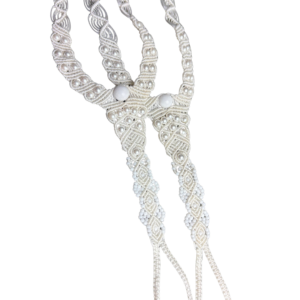 Valged barefootid poolvääriskivi jadeiit, mikromakramee käsitöö